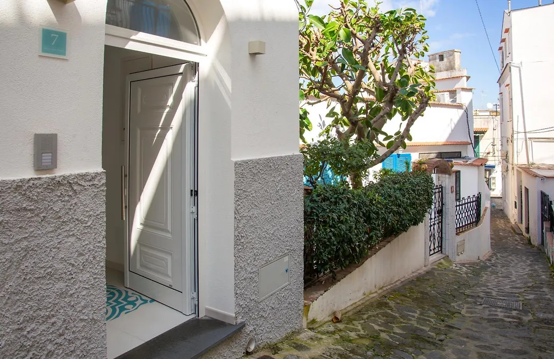 Via Roma Suites-1